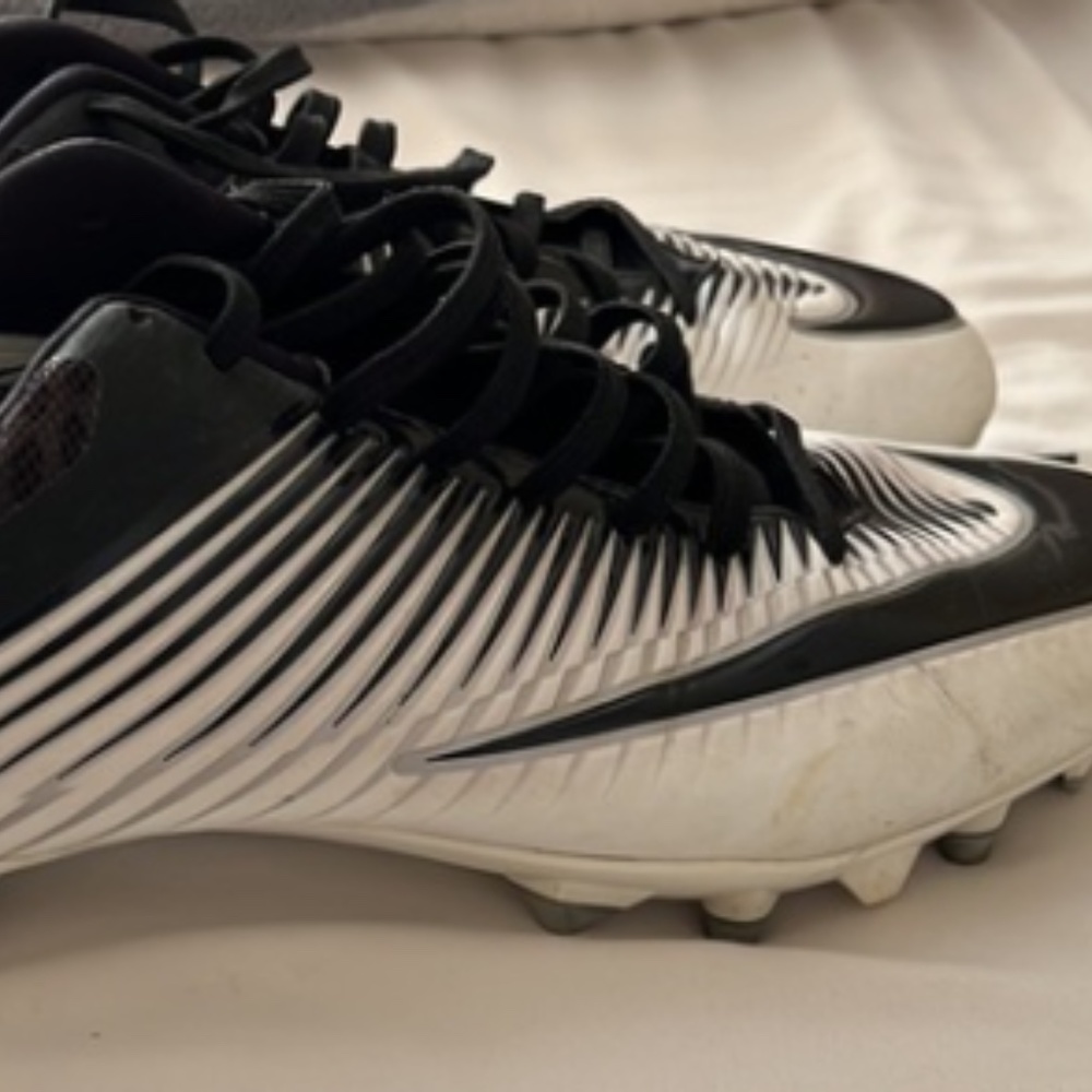 Nike  Vapor Football Cleats - Excellent Condition - Men's size 11